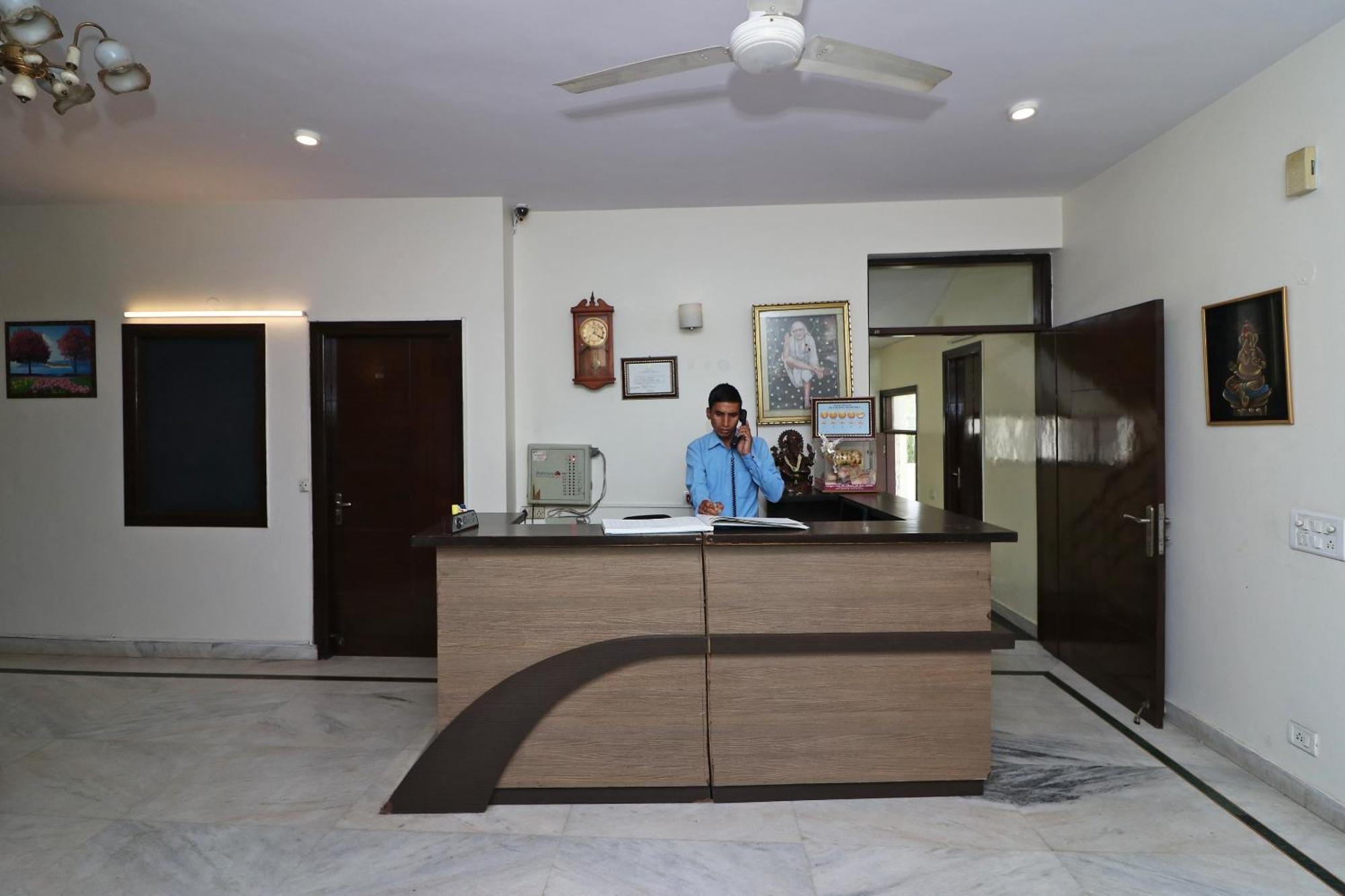 Hotel O Aravali Residency Gurgaon Buitenkant foto