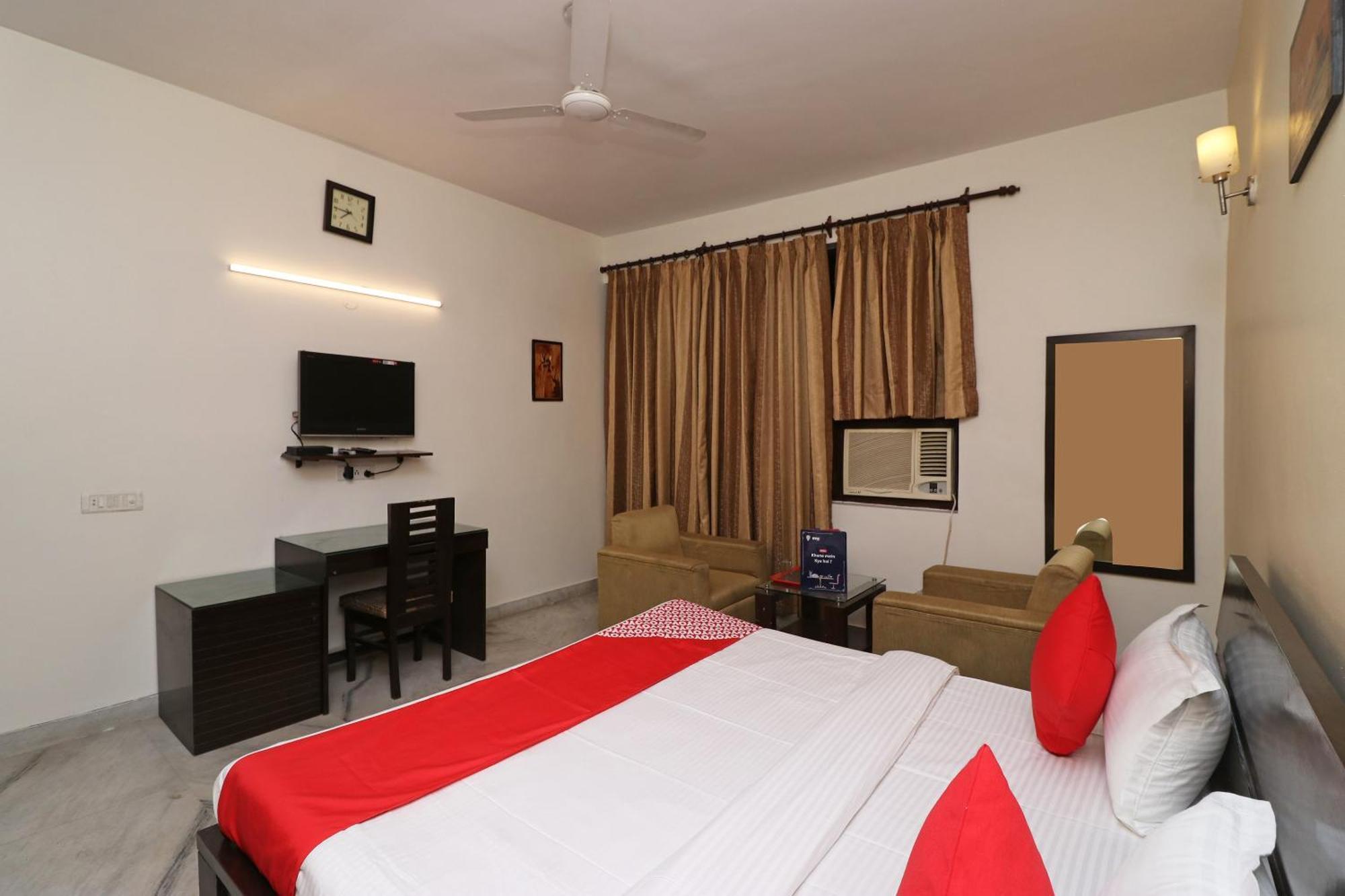 Hotel O Aravali Residency Gurgaon Buitenkant foto